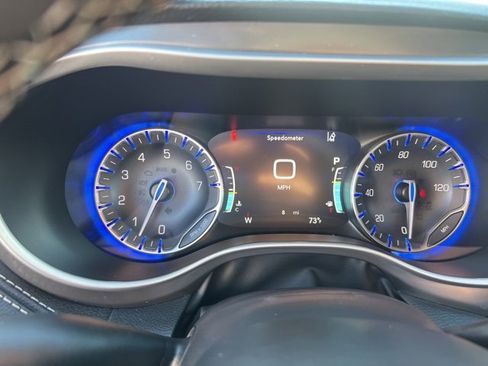 New 2026 Chrysler Pacifica Select image 17