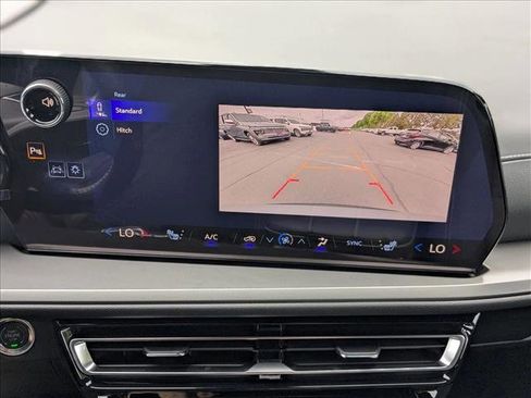 New 2026 Chevrolet Traverse LT w/ Midnight/Sport Edition image 13