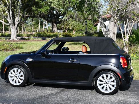Used 2018 MINI Cooper S image 4
