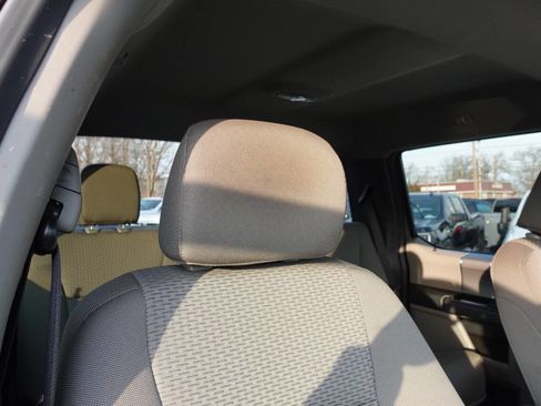 Used 2022 Ford F250 XLT w/ Black Appearance Package image 30