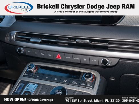 Used 2025 Hyundai Palisade SE image 25