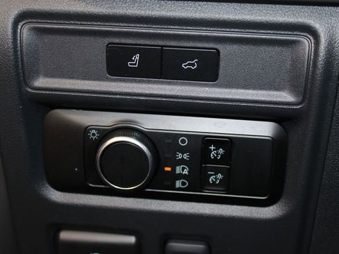 Used 2024 Ford Expedition Max XLT image 45