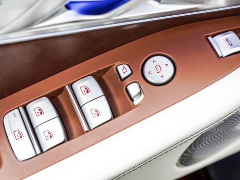 Used 2023 BMW XM image 41