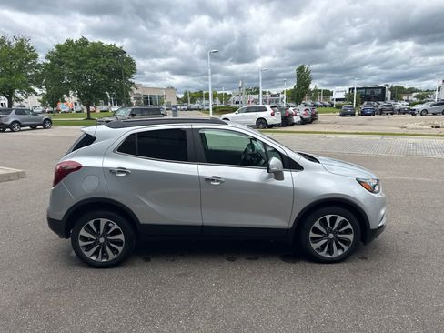 Used 2018 Buick Encore Essence FWD image 6