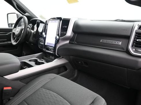 New 2026 RAM 2500 Big Horn AWD/4WD image 10