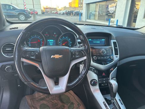 Used 2014 Chevrolet Cruze LT image 18