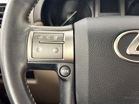 Used 2014 Lexus GX 460 w/ Premium Package AWD/4WD image 18