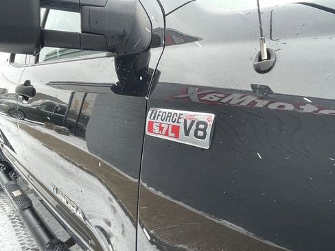 Used 2012 Toyota Tundra 4WD SR5 DOUBLE CAB w/ TRD Off-Road Pkg image 6