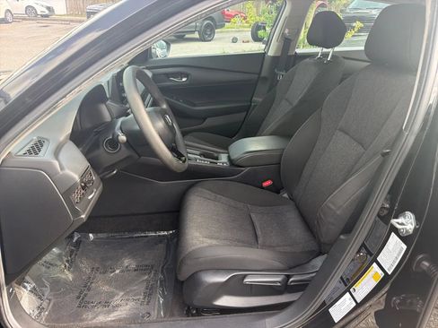 Used 2025 Honda Accord LX image 7