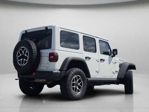 Used 2025 Jeep Wrangler Unlimited Rubicon AWD/4WD image 23