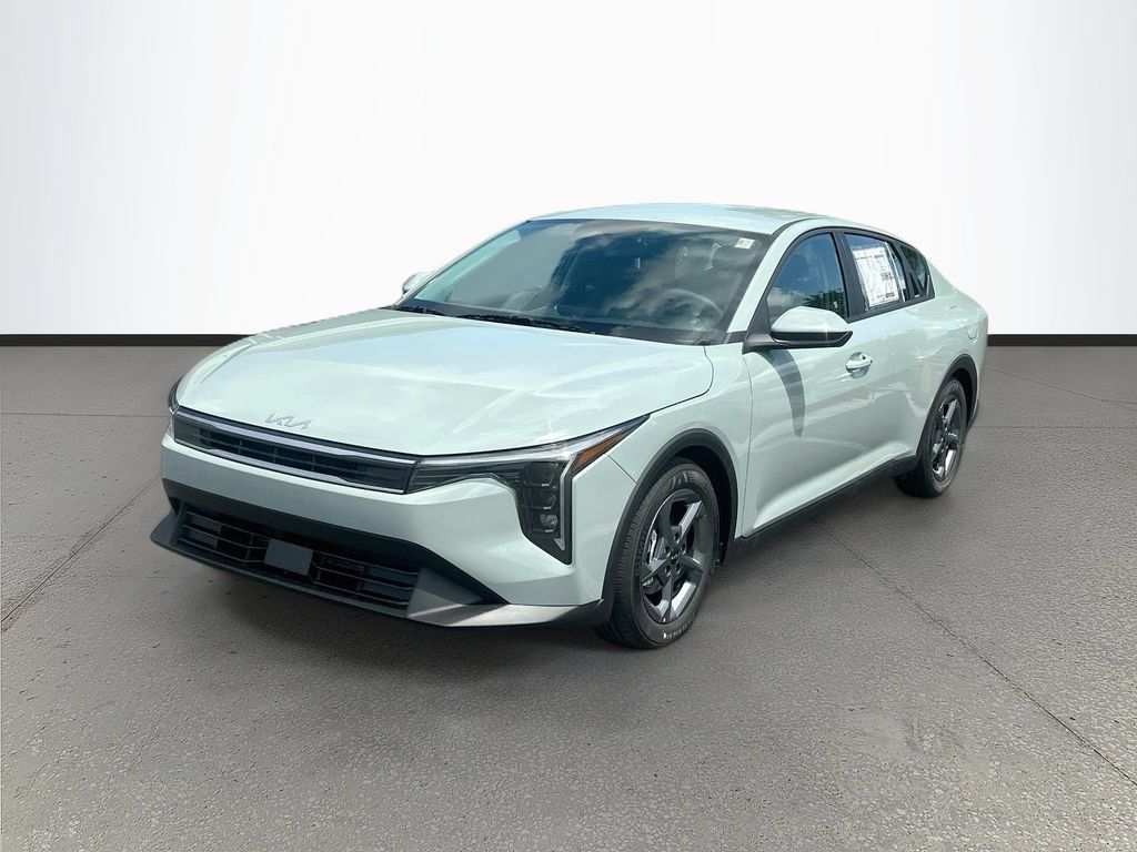 New 2026 Kia K4 FWD image 3