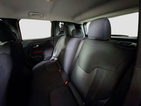 Used 2020 Jeep Renegade Sport image 22