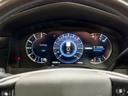 Used 2019 Cadillac Escalade Premium Luxury image 36