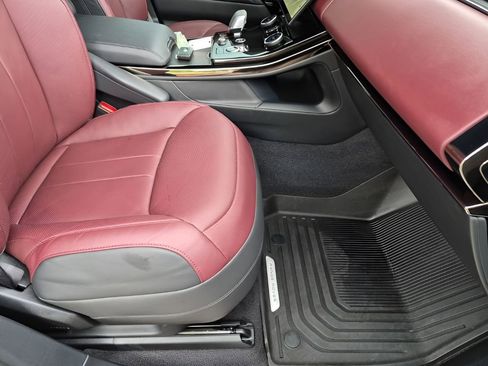 Used 2023 Land Rover Range Rover Sport SE Dynamic image 16