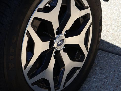 Used 2023 Subaru Forester Premium image 43