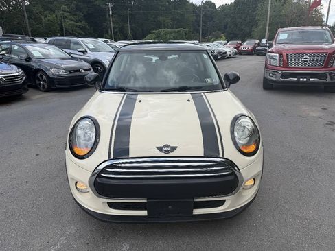 Used 2015 MINI Cooper 2-Door Hardtop FWD image 2