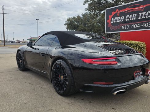 Used 2018 Porsche 911 Carrera image 3