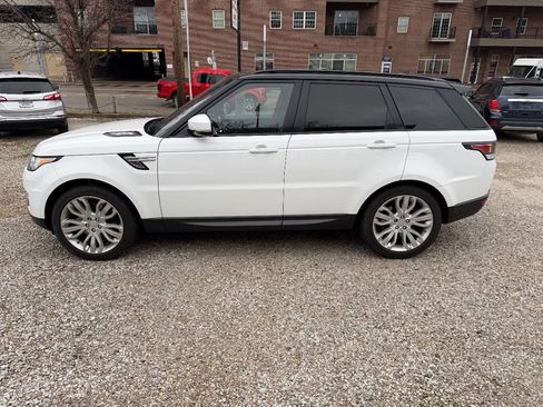 Used 2016 Land Rover Range Rover Sport HSE image 2