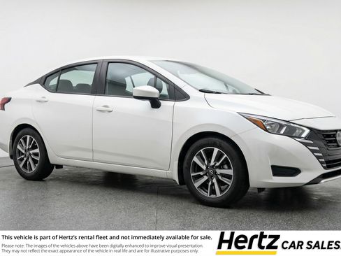 Used 2025 Nissan Versa SV w/ Trunk Package image 1