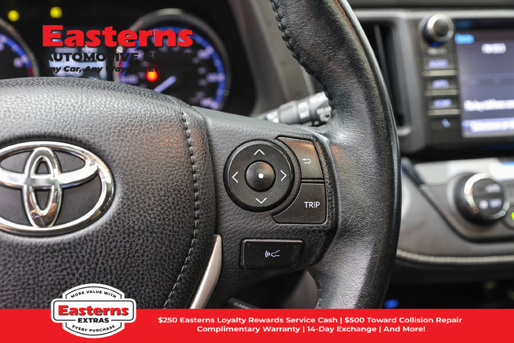 Used 2016 Toyota RAV4 XLE w/ Convenience Package AWD/4WD image 17