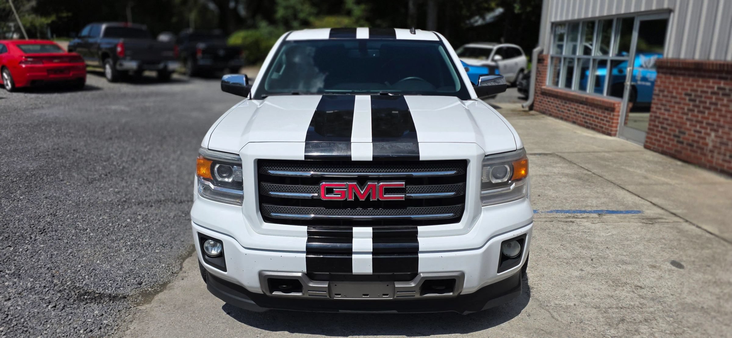 Used 2014 GMC Sierra 1500 SLE w/ All-Terrain Package AWD/4WD image 8