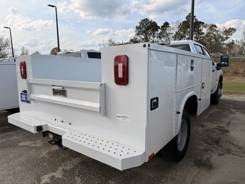 New 2025 Chevrolet Silverado 3500 W/T image 4