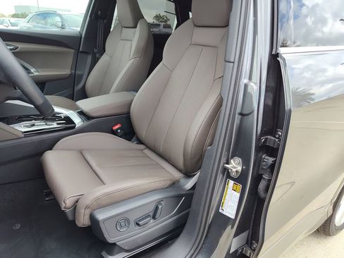 Certified 2025 Audi Q5 Premium Plus w/ Premium Plus image 22