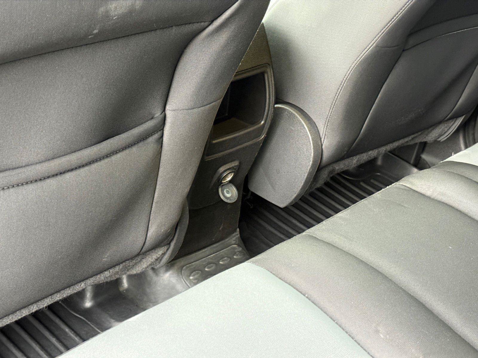 Used 2013 Ford Escape SE FWD image 12