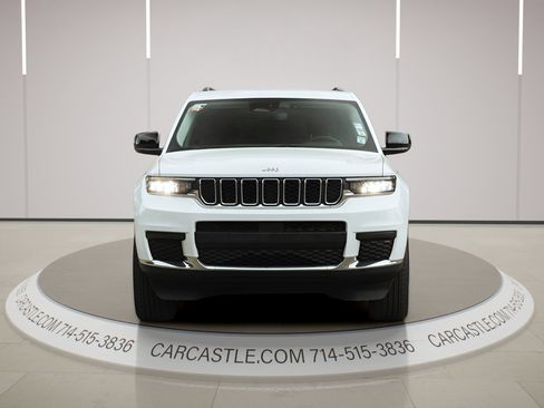 Used 2023 Jeep Grand Cherokee L Laredo image 5