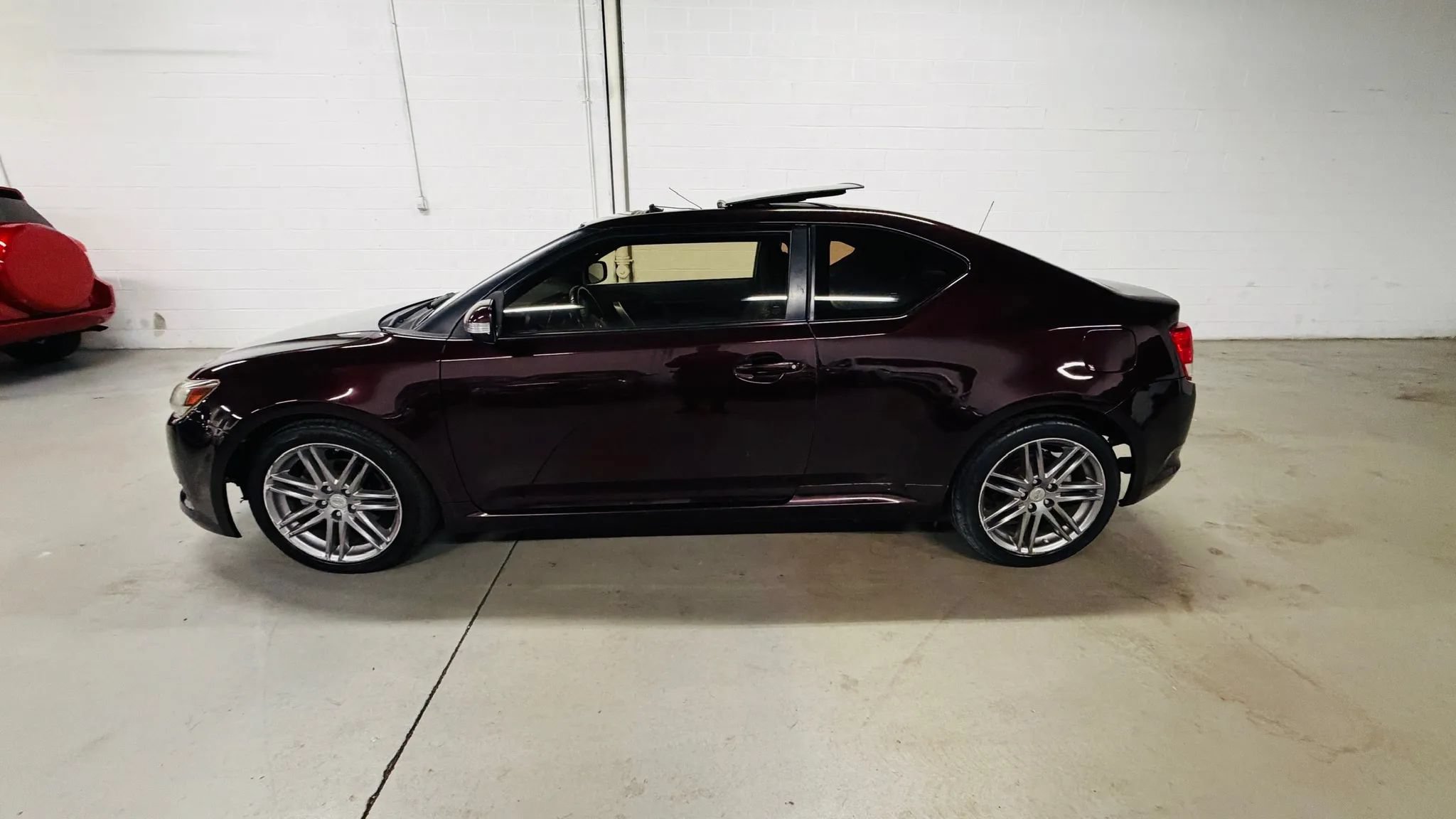 Used 2013 Scion tC FWD image 5