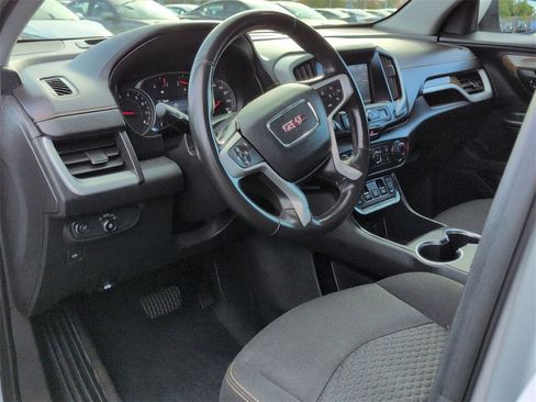 Used 2020 GMC Terrain SLE w/ Driver Convenience Package image 9