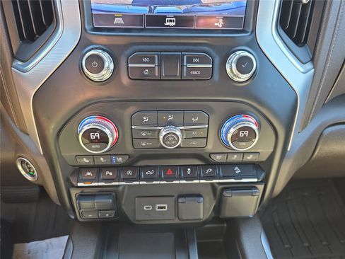 Used 2021 GMC Sierra 1500 SLT w/ SLT Premium Plus Package image 27