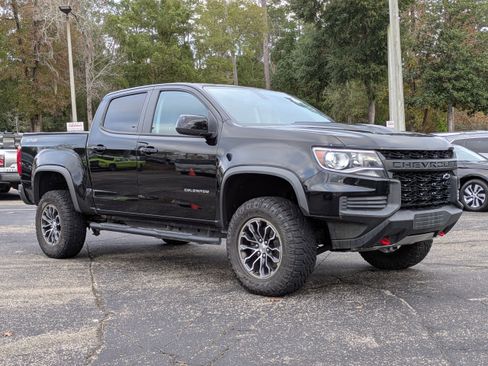 Used 2022 Chevrolet Colorado ZR2 image 2