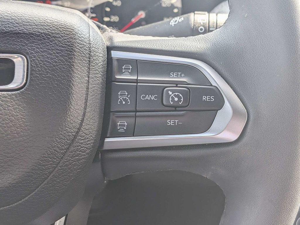 Used 2023 Jeep Compass Latitude w/ Convenience Group AWD/4WD image 27