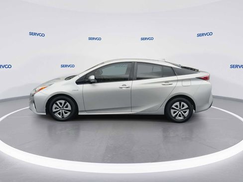 Used 2016 Toyota Prius Three Touring image 5