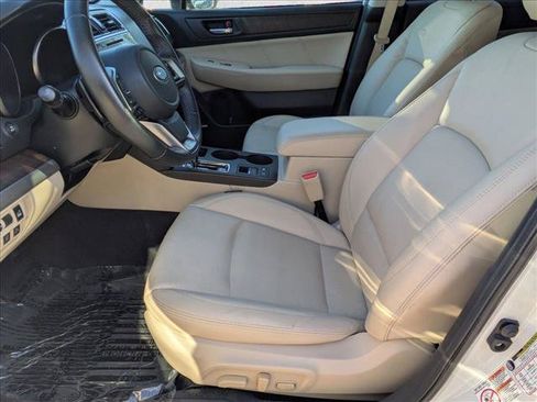 Used 2019 Subaru Outback 2.5i Limited AWD/4WD image 17
