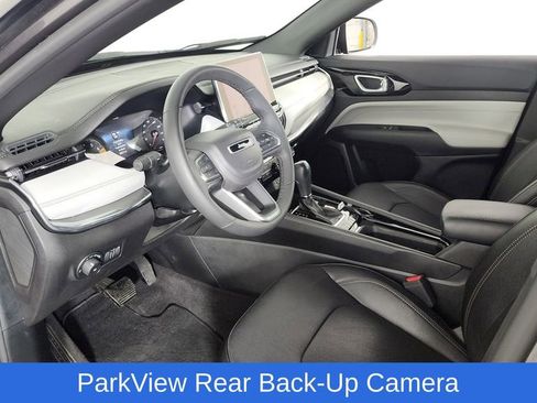 Used 2023 Jeep Compass Limited image 13