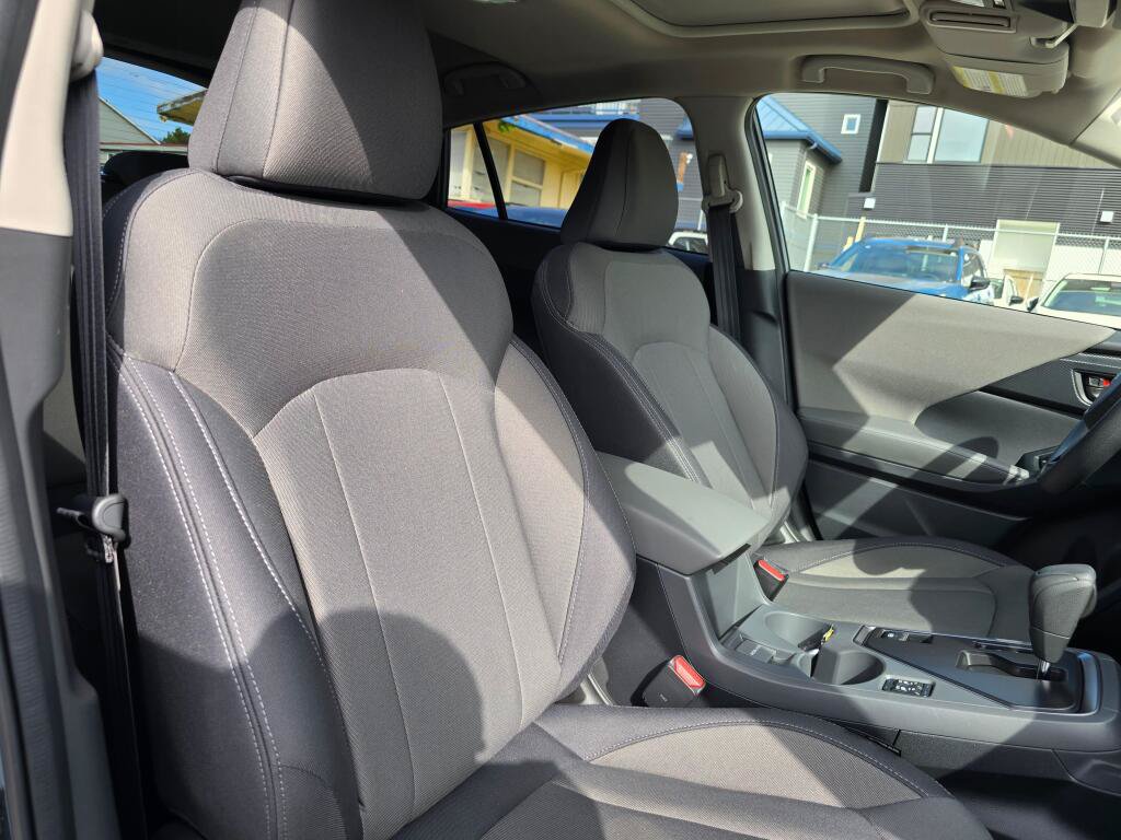 Certified 2025 Subaru Crosstrek 2.5i Premium AWD/4WD image 12