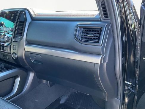 Used 2024 Nissan Titan PRO-4X w/ Pro-4x Utility Package image 18