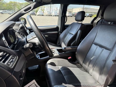 Used 2019 Dodge Grand Caravan GT image 9