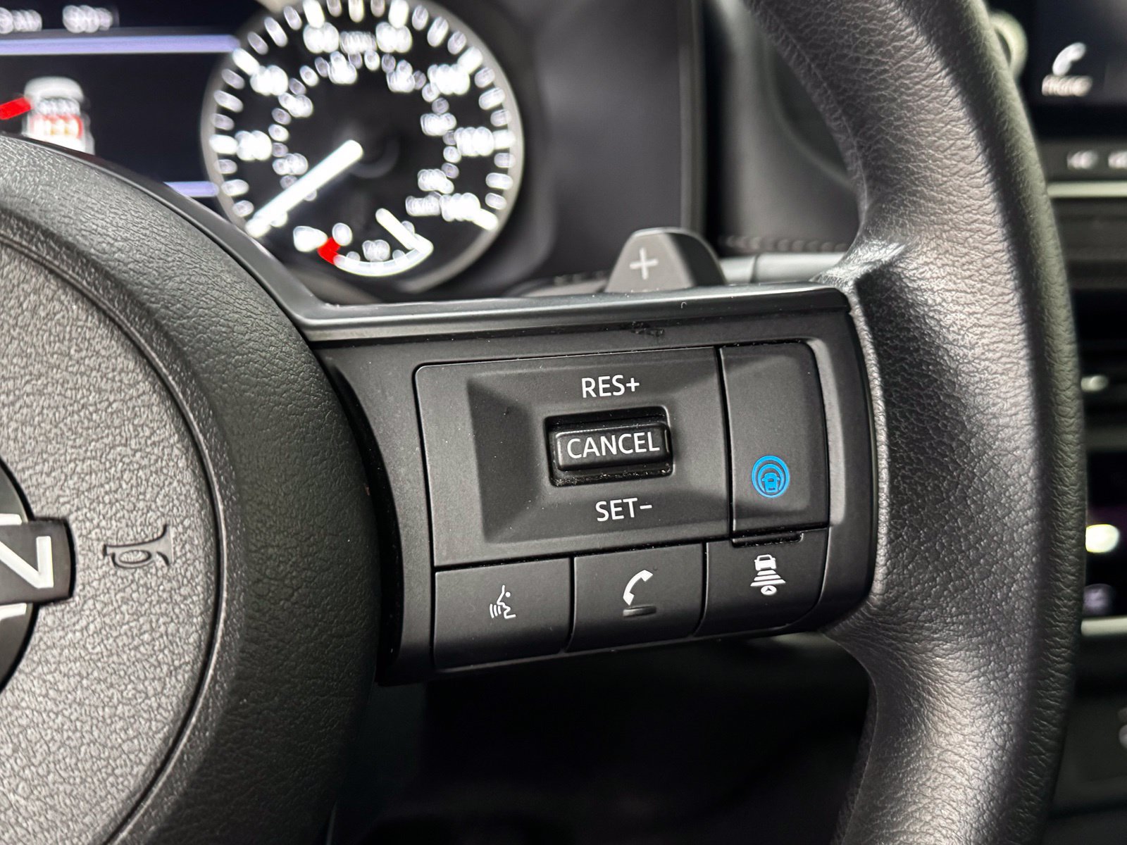 Certified 2024 Nissan Rogue SV AWD/4WD image 21
