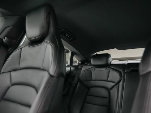 Certified 2025 Porsche Taycan 4S AWD/4WD image 36