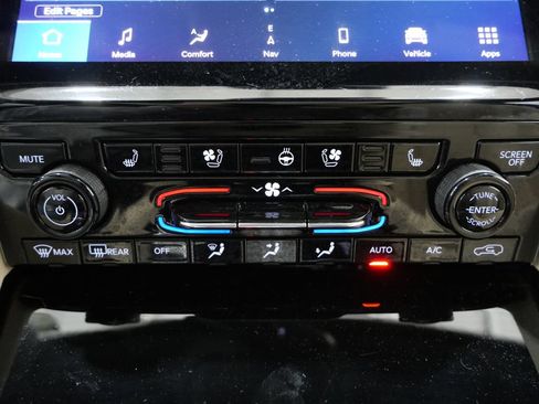 Used 2023 Jeep Grand Cherokee L Limited w/ Luxury Tech Group II AWD/4WD image 20