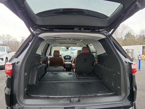 Used 2019 Chevrolet Traverse High Country image 26