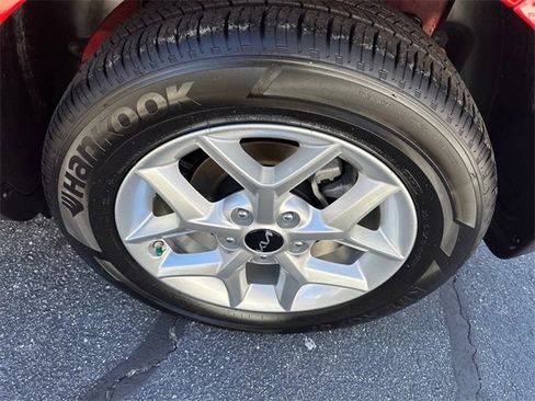 Used 2023 Kia Soul LX w/ LX Technology Package image 23