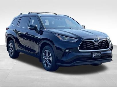 Used 2021 Toyota Highlander XLE