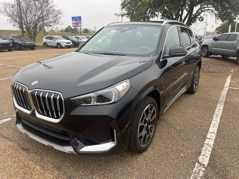 Used 2025 BMW X1 xDrive28i image 9