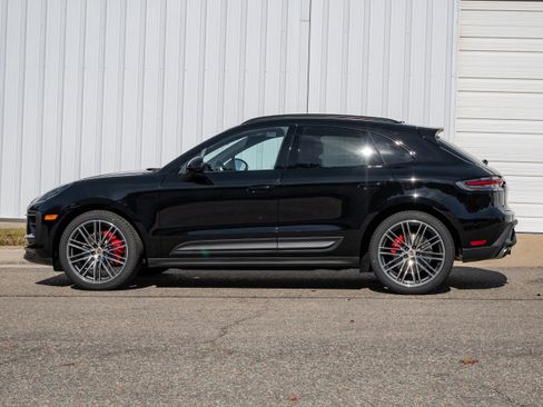 New 2026 Porsche Macan S image 2