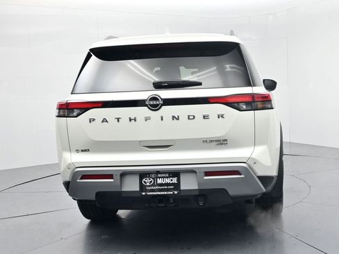 Used 2022 Nissan Pathfinder Platinum w/ Cargo Package AWD/4WD image 7