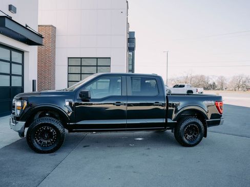 Used 2023 Ford F150 XLT w/ Trailer Tow Package image 9